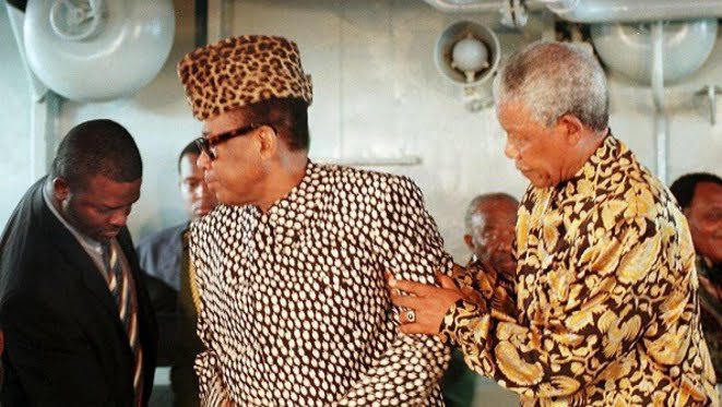 Rencontre historique entre Mobutu et LD Kabila sous la médiation de Mandela et des Américains.