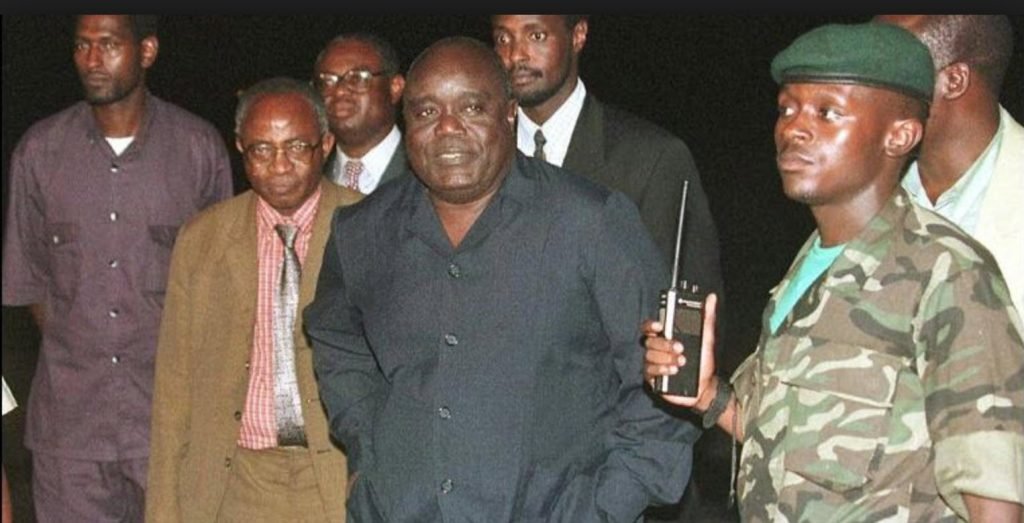 Mzee Laurent Désiré Kabila est arrivé à Kinshasa le 21 mai 1997, cinq jours après que les forces de l’AFDL ont pris le contrôle de la capitale.