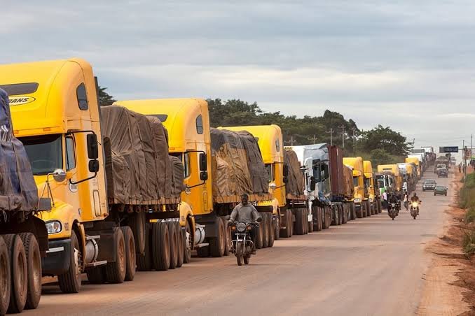 Reprise des Échanges Commerciaux à la Frontière entre la RDC et la Zambie : Les Barrières Levées après Négociations Diplomatiques