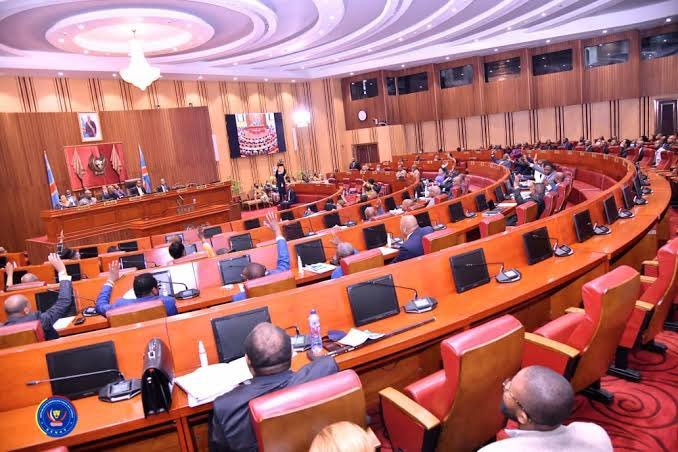 Nouveau Report des Élections au Sénat en RDC: La Fatigue Gagne les Sénateurs Face à l’Incertitude