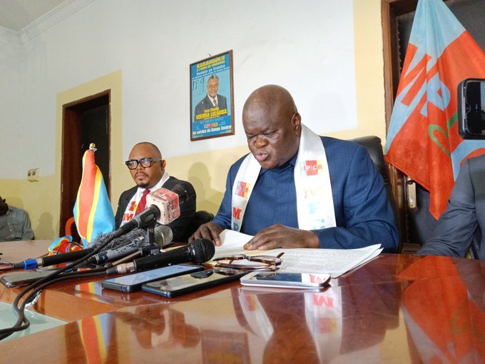 Colère et protestation de deux opposants congolais au Conseil des droits de l'homme de l'ONU à Genève, Franc Diongo et Jean Claude Mvuemba